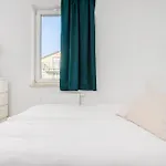 Shortstaypoland Daniszewska B192 *