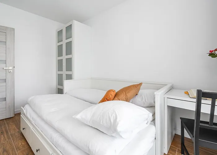 Shortstaypoland Daniszewska B192 *