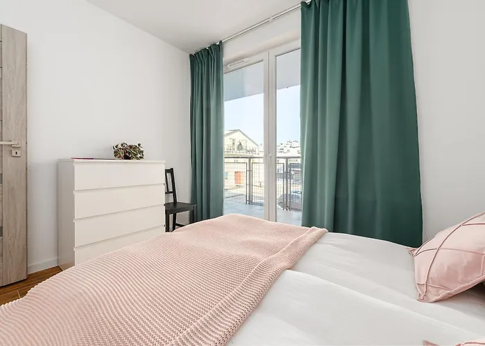 Shortstaypoland Daniszewska B192 *